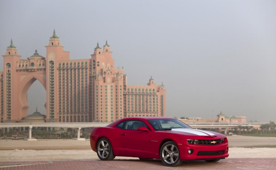  Chevrolet Camaro 2010 года  (фото 43 из 370)